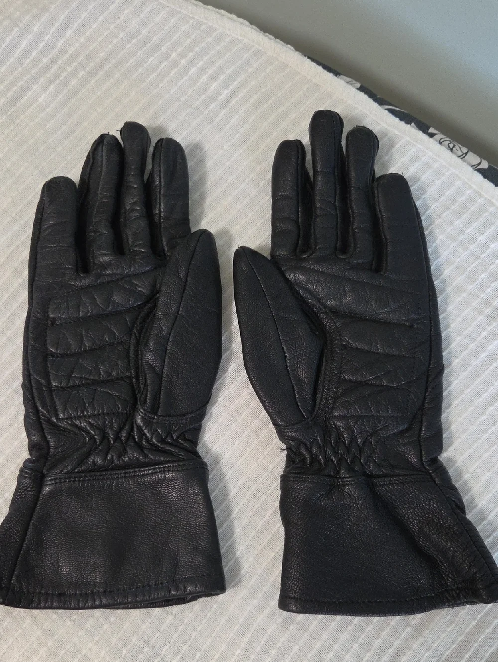 Harley Davidson Riding Gloves - Picture 3 of 3